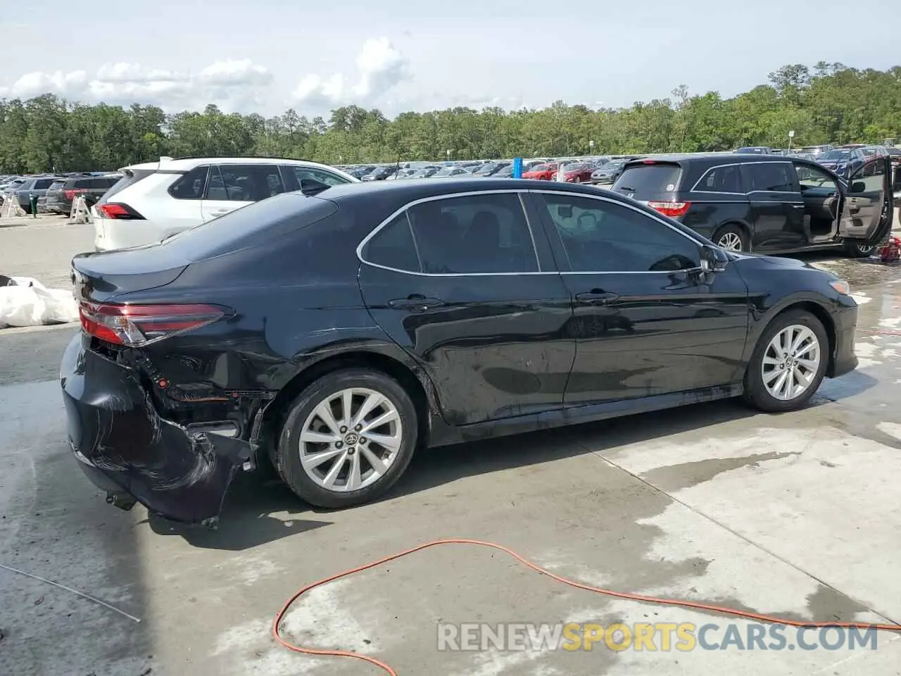 3 Photograph of a damaged car 4T1C11AK9NU691699 TOYOTA CAMRY 2022