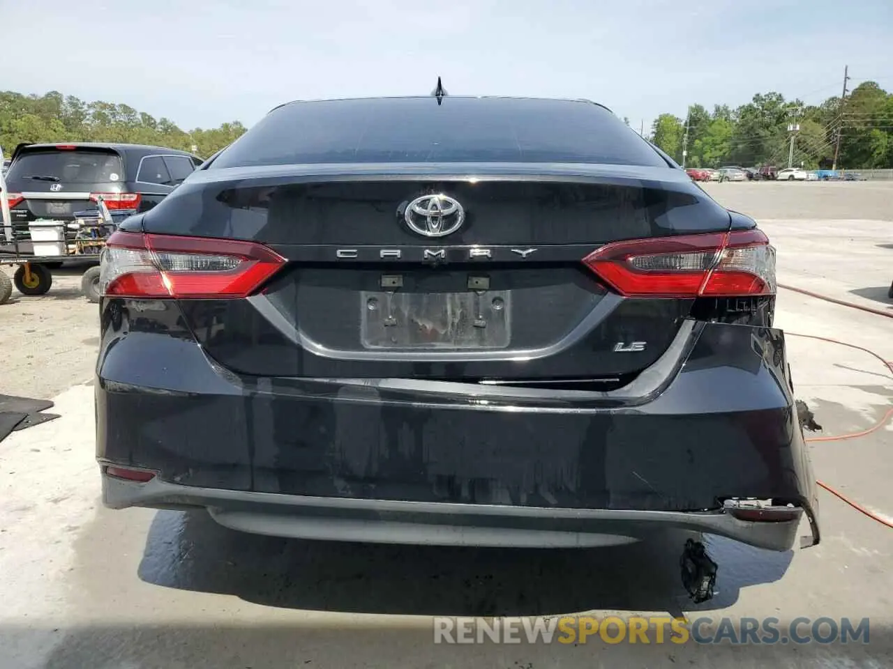 6 Photograph of a damaged car 4T1C11AK9NU691699 TOYOTA CAMRY 2022