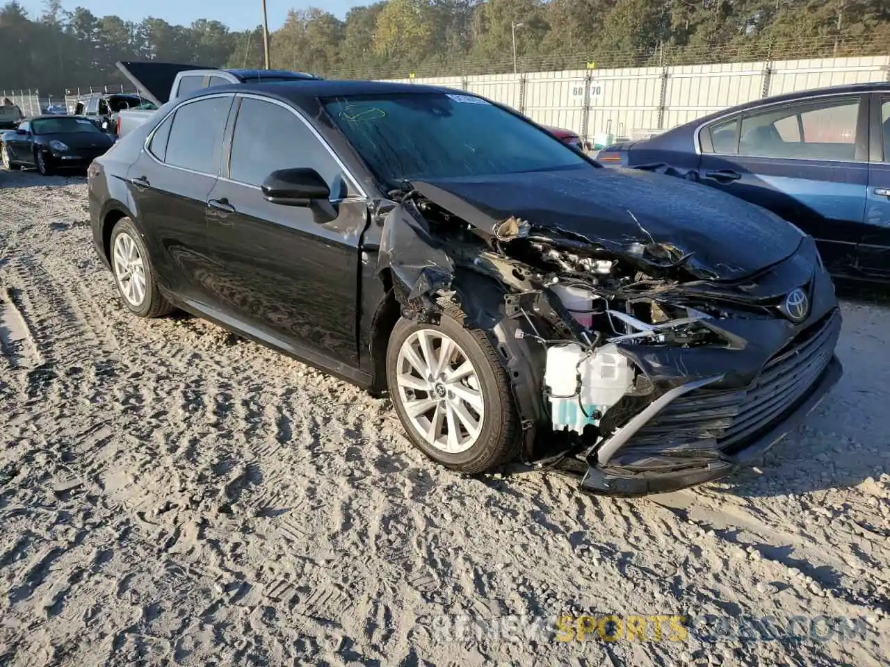 1 Photograph of a damaged car 4T1C11AK9NU708436 TOYOTA CAMRY 2022