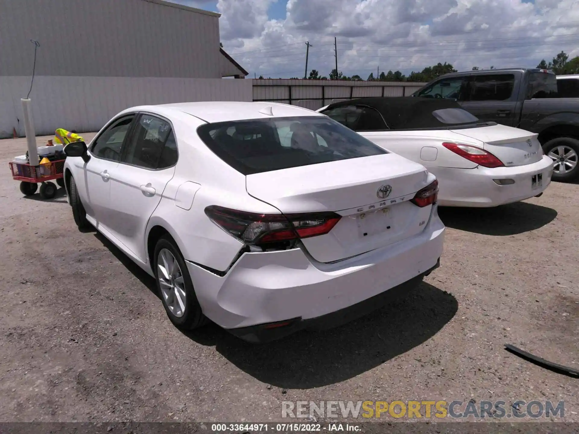 3 Photograph of a damaged car 4T1C11AKXNU010210 TOYOTA CAMRY 2022