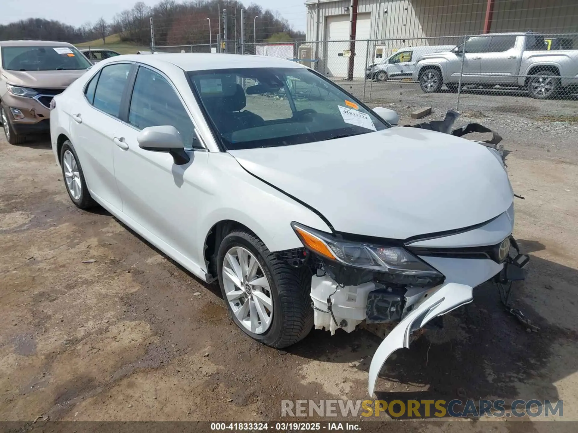 1 Photograph of a damaged car 4T1C11AKXNU023717 TOYOTA CAMRY 2022