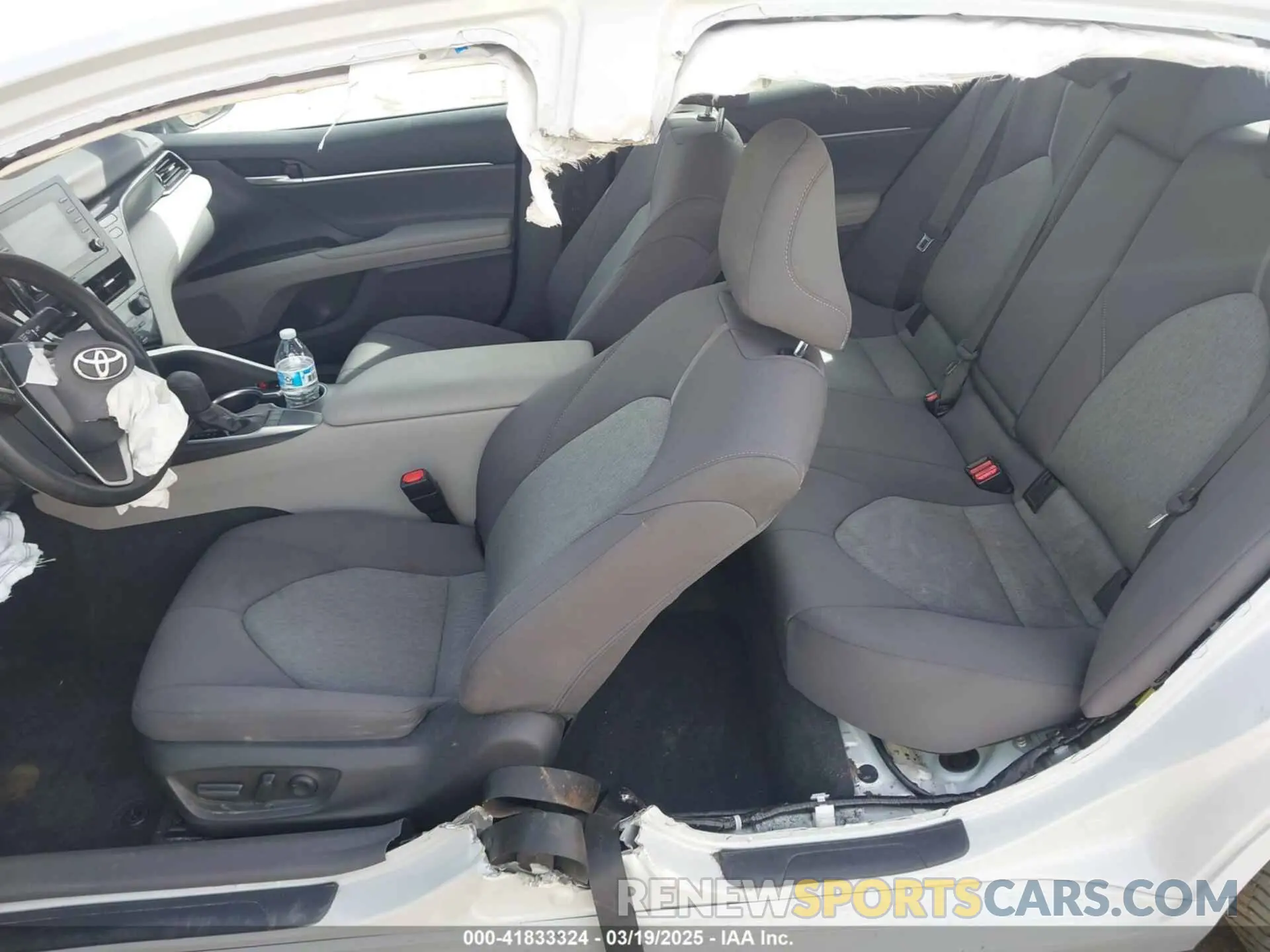 19 Photograph of a damaged car 4T1C11AKXNU023717 TOYOTA CAMRY 2022