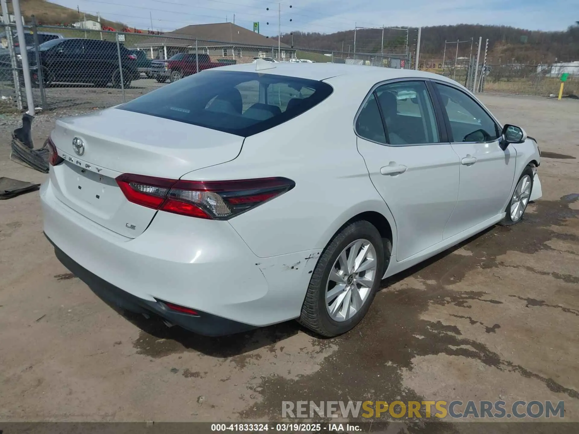 4 Photograph of a damaged car 4T1C11AKXNU023717 TOYOTA CAMRY 2022
