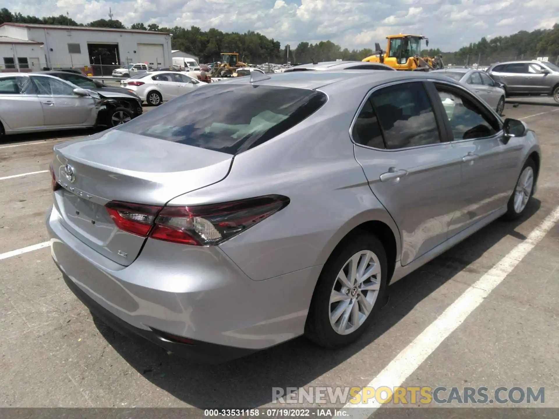 4 Photograph of a damaged car 4T1C11AKXNU032157 TOYOTA CAMRY 2022