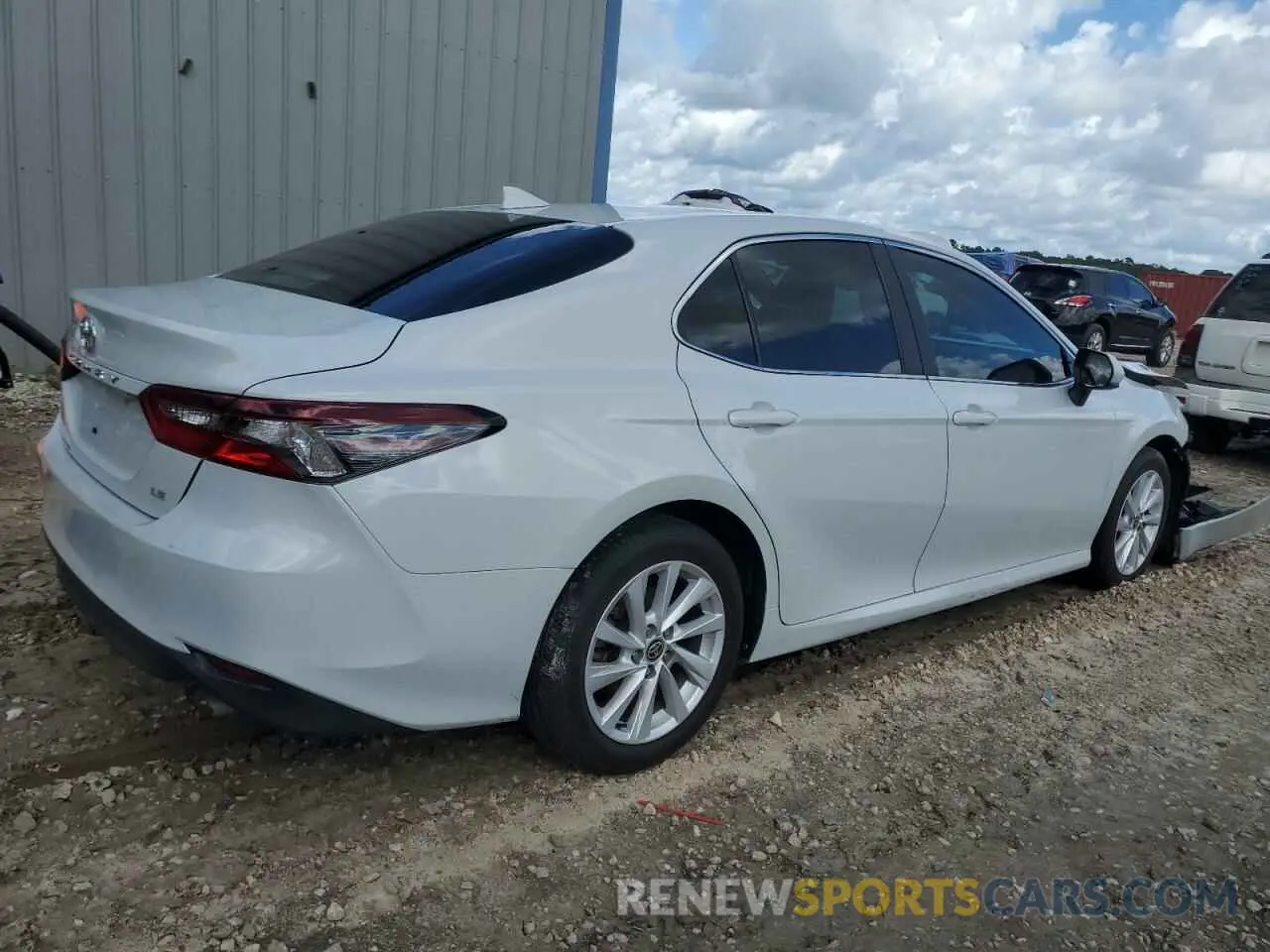 3 Photograph of a damaged car 4T1C11AKXNU045085 TOYOTA CAMRY 2022