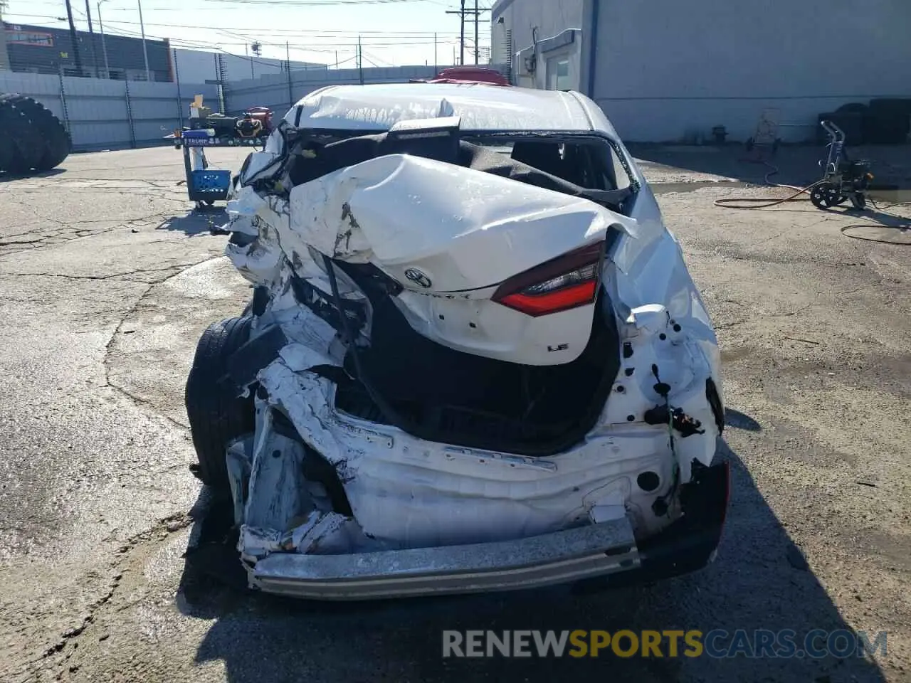 6 Photograph of a damaged car 4T1C11AKXNU499711 TOYOTA CAMRY 2022