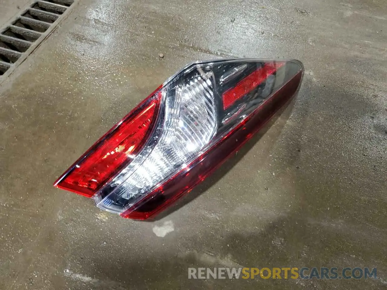 12 Photograph of a damaged car 4T1C11AKXNU625520 TOYOTA CAMRY 2022
