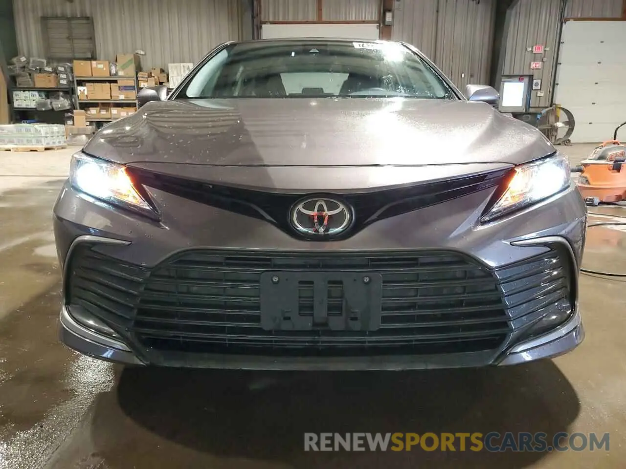5 Photograph of a damaged car 4T1C11AKXNU625520 TOYOTA CAMRY 2022