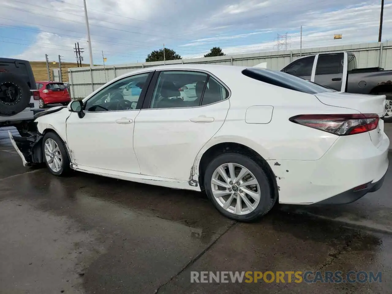 2 Photograph of a damaged car 4T1C11AKXNU628384 TOYOTA CAMRY 2022