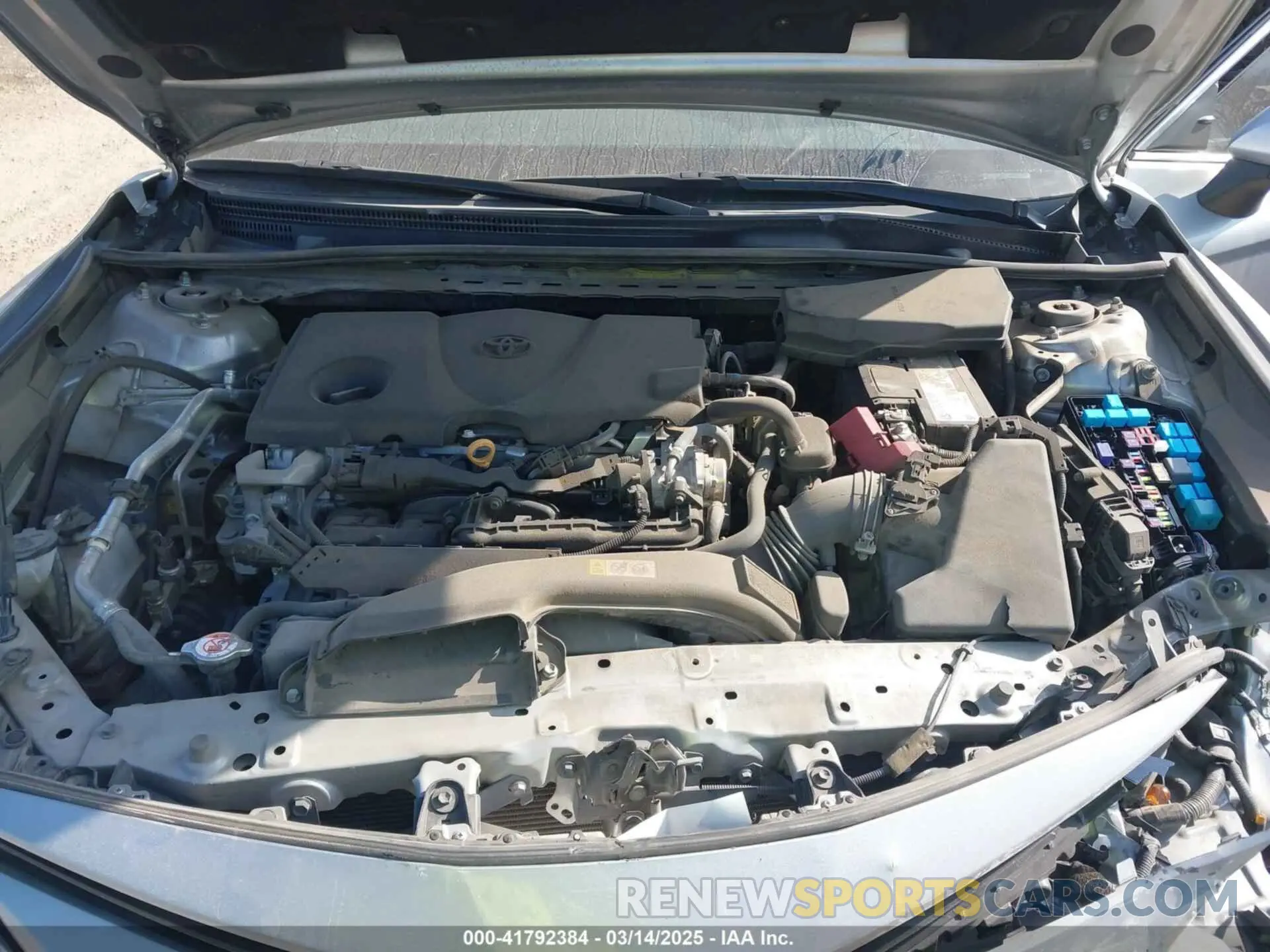 10 Photograph of a damaged car 4T1C11AKXNU629213 TOYOTA CAMRY 2022
