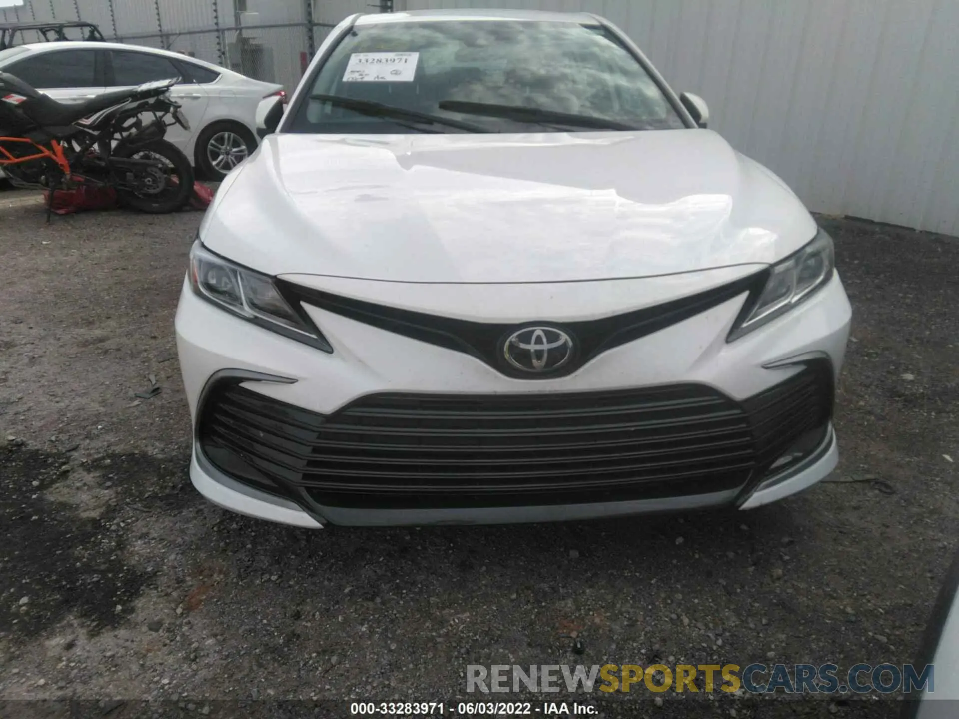2 Photograph of a damaged car 4T1C11AKXNU637828 TOYOTA CAMRY 2022