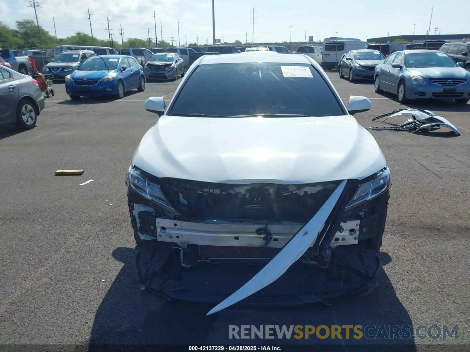 13 Photograph of a damaged car 4T1C11AKXNU642169 TOYOTA CAMRY 2022