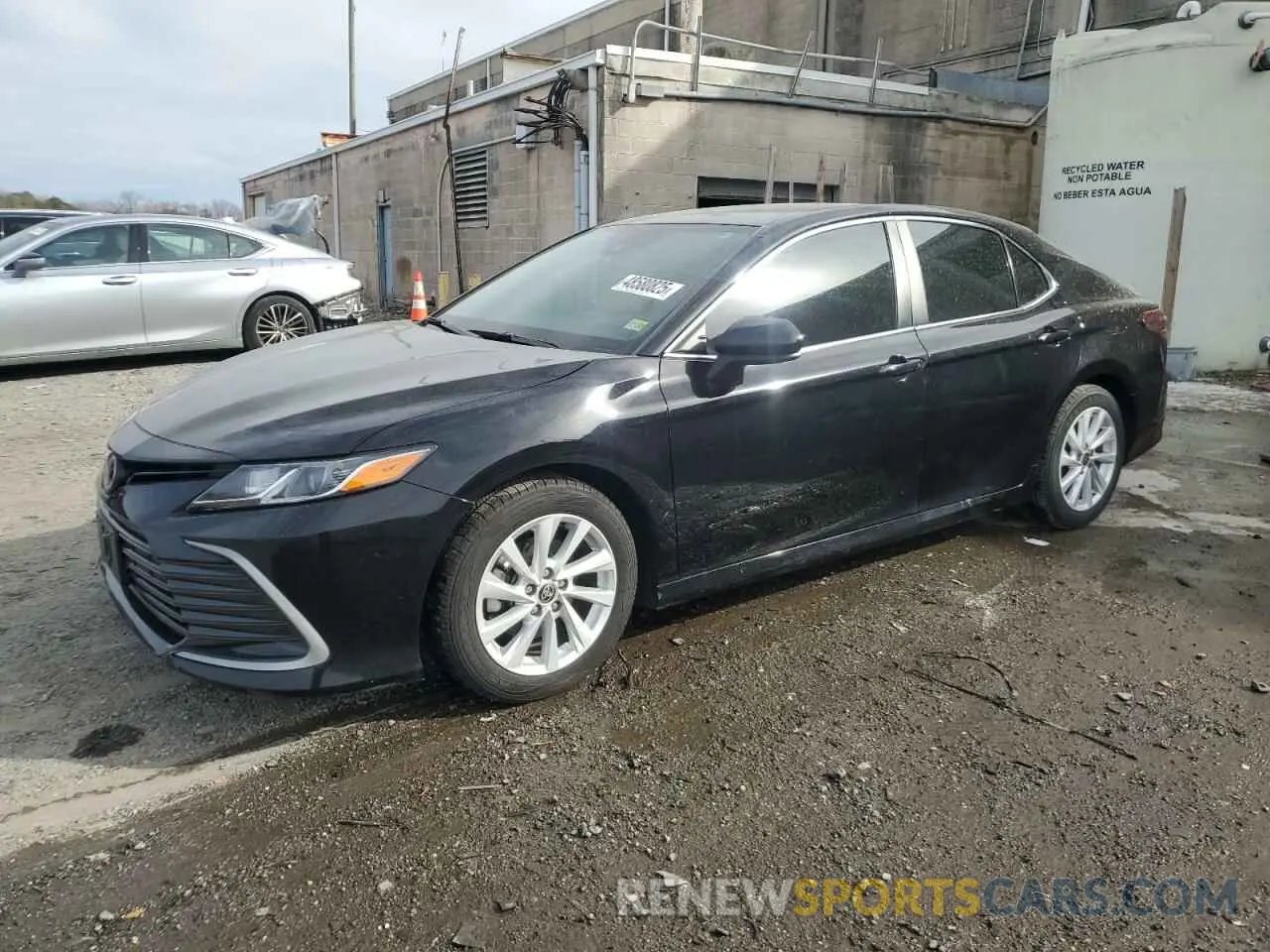 1 Photograph of a damaged car 4T1C11AKXNU644875 TOYOTA CAMRY 2022