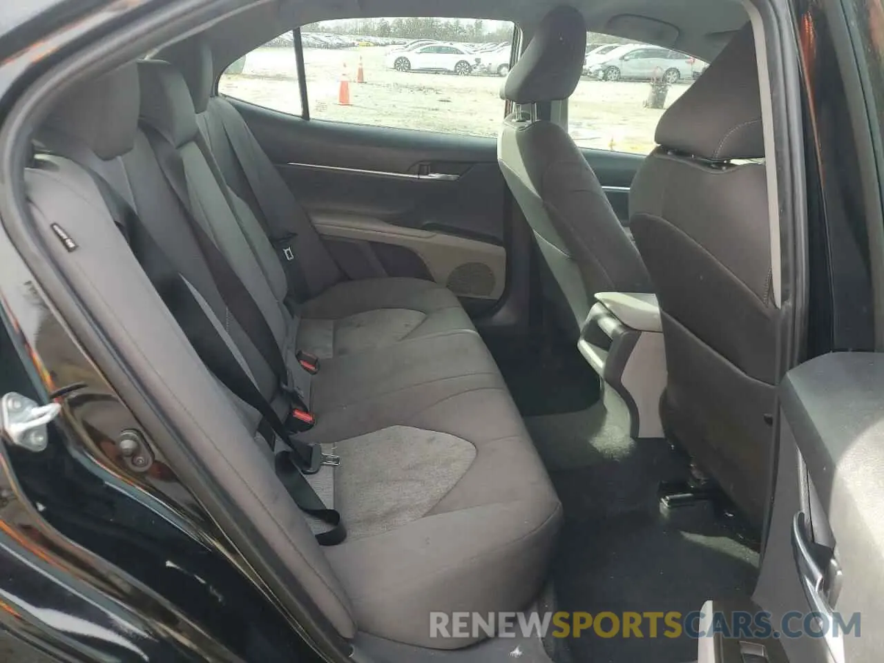 11 Photograph of a damaged car 4T1C11AKXNU644875 TOYOTA CAMRY 2022