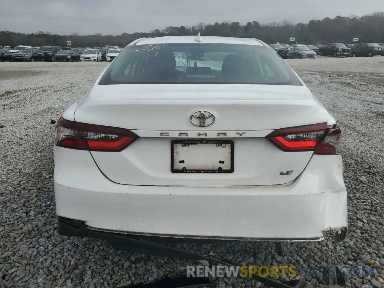 6 Photograph of a damaged car 4T1C11AKXNU648554 TOYOTA CAMRY 2022