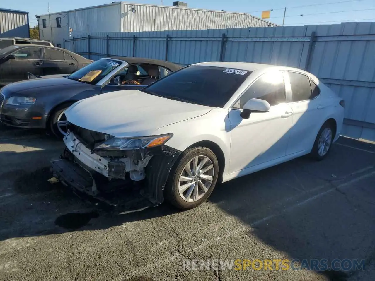 1 Photograph of a damaged car 4T1C11AKXNU658033 TOYOTA CAMRY 2022
