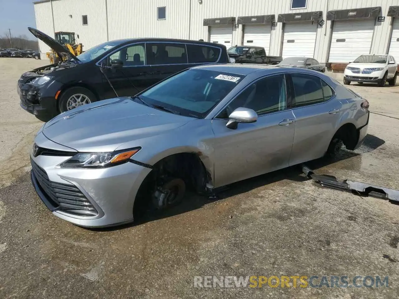 1 Photograph of a damaged car 4T1C11AKXNU665581 TOYOTA CAMRY 2022