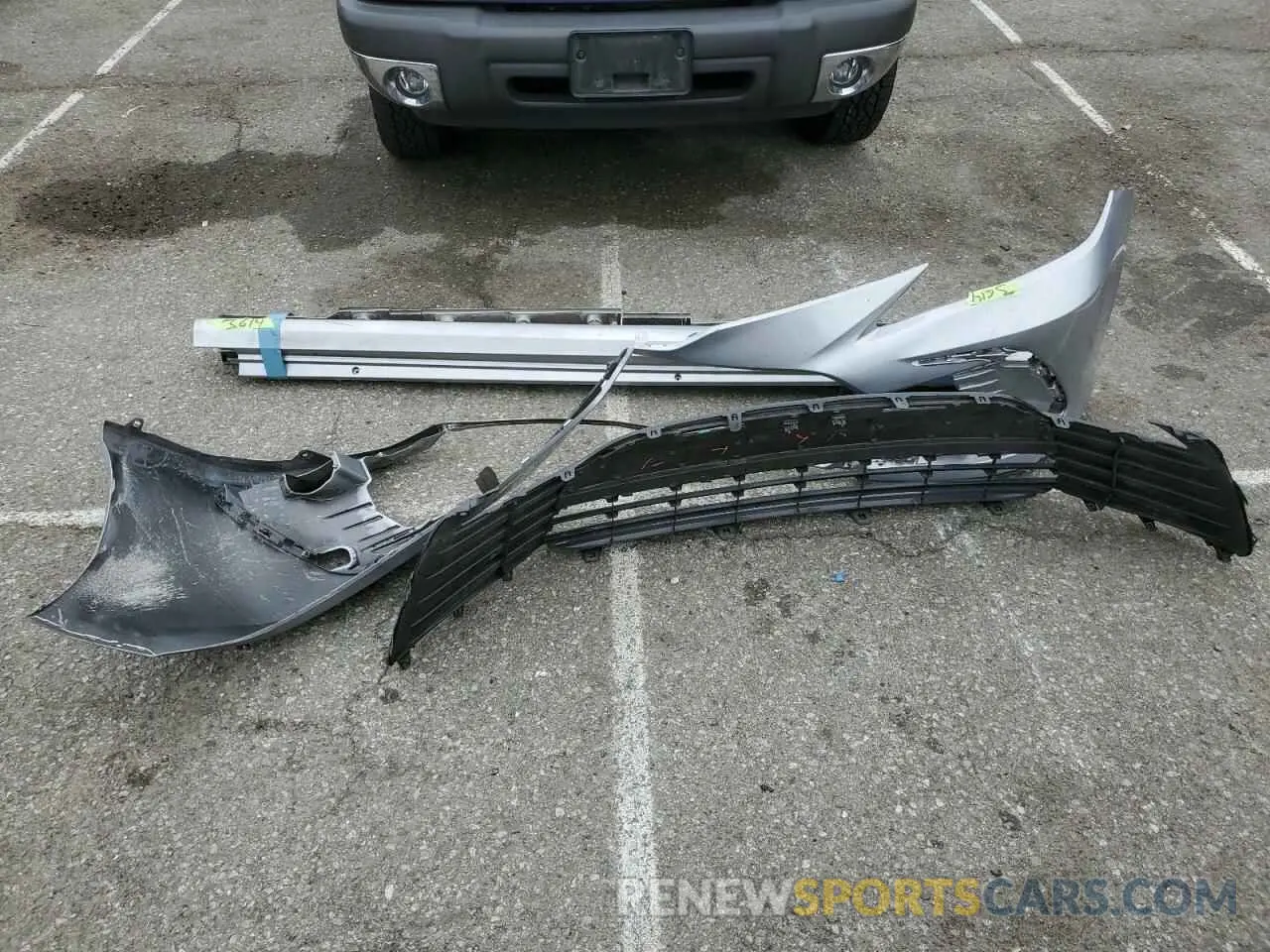 12 Photograph of a damaged car 4T1C11AKXNU671672 TOYOTA CAMRY 2022