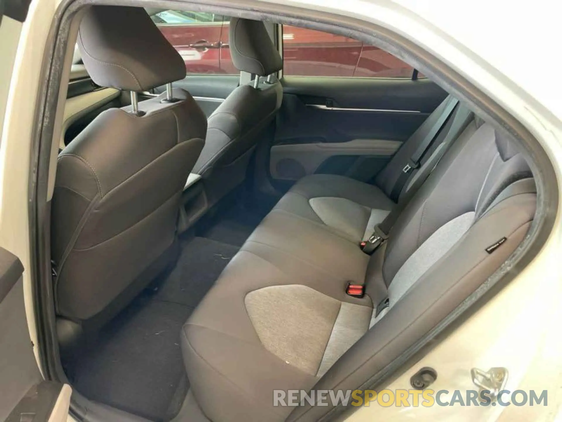 2 Photograph of a damaged car 4T1C11BK0NU057907 TOYOTA CAMRY 2022