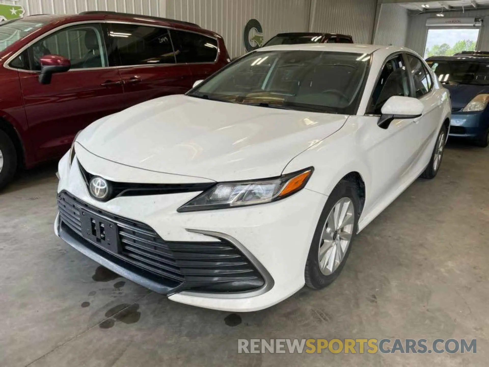 3 Photograph of a damaged car 4T1C11BK0NU057907 TOYOTA CAMRY 2022