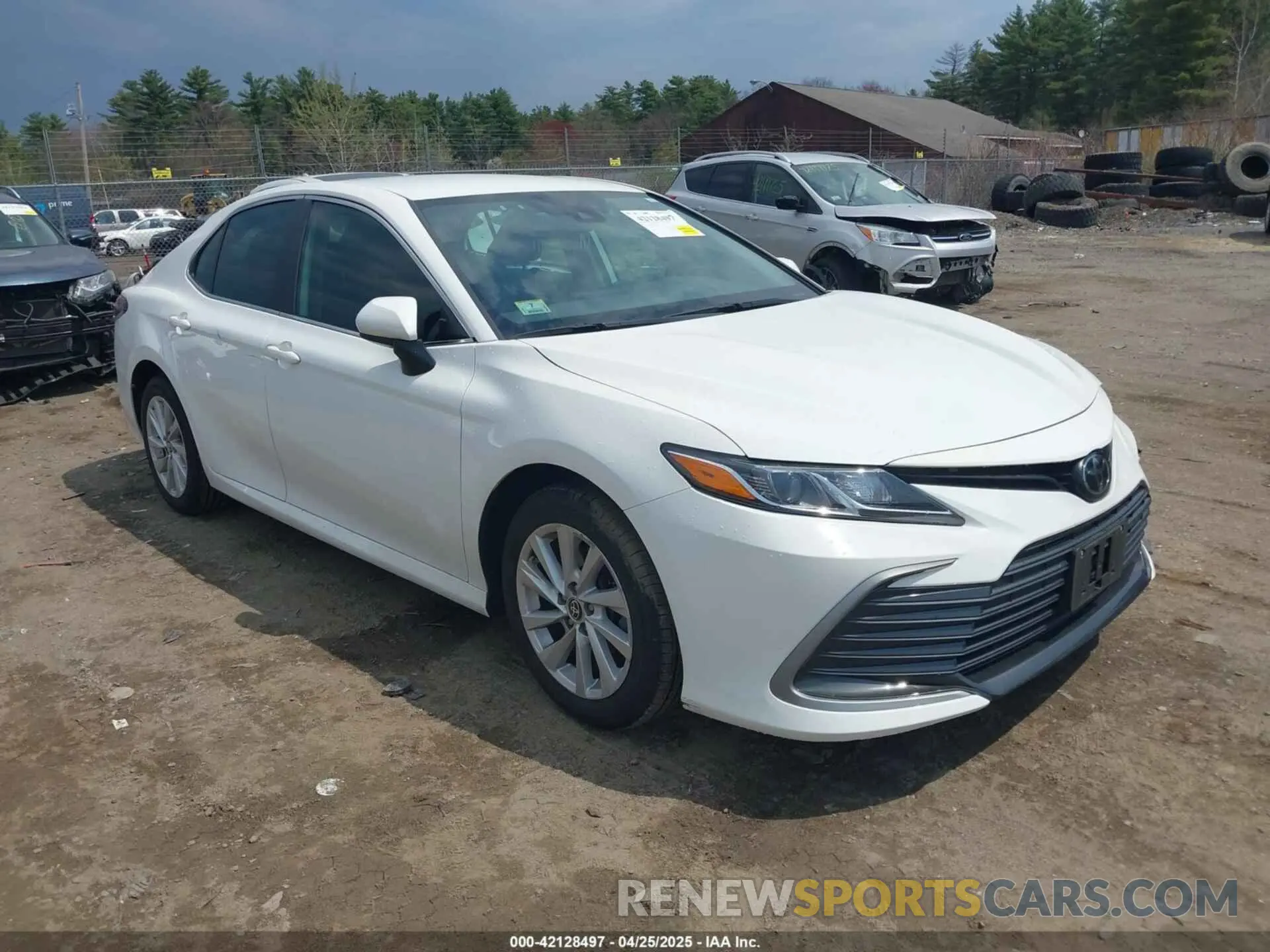1 Photograph of a damaged car 4T1C11BK0NU069930 TOYOTA CAMRY 2022