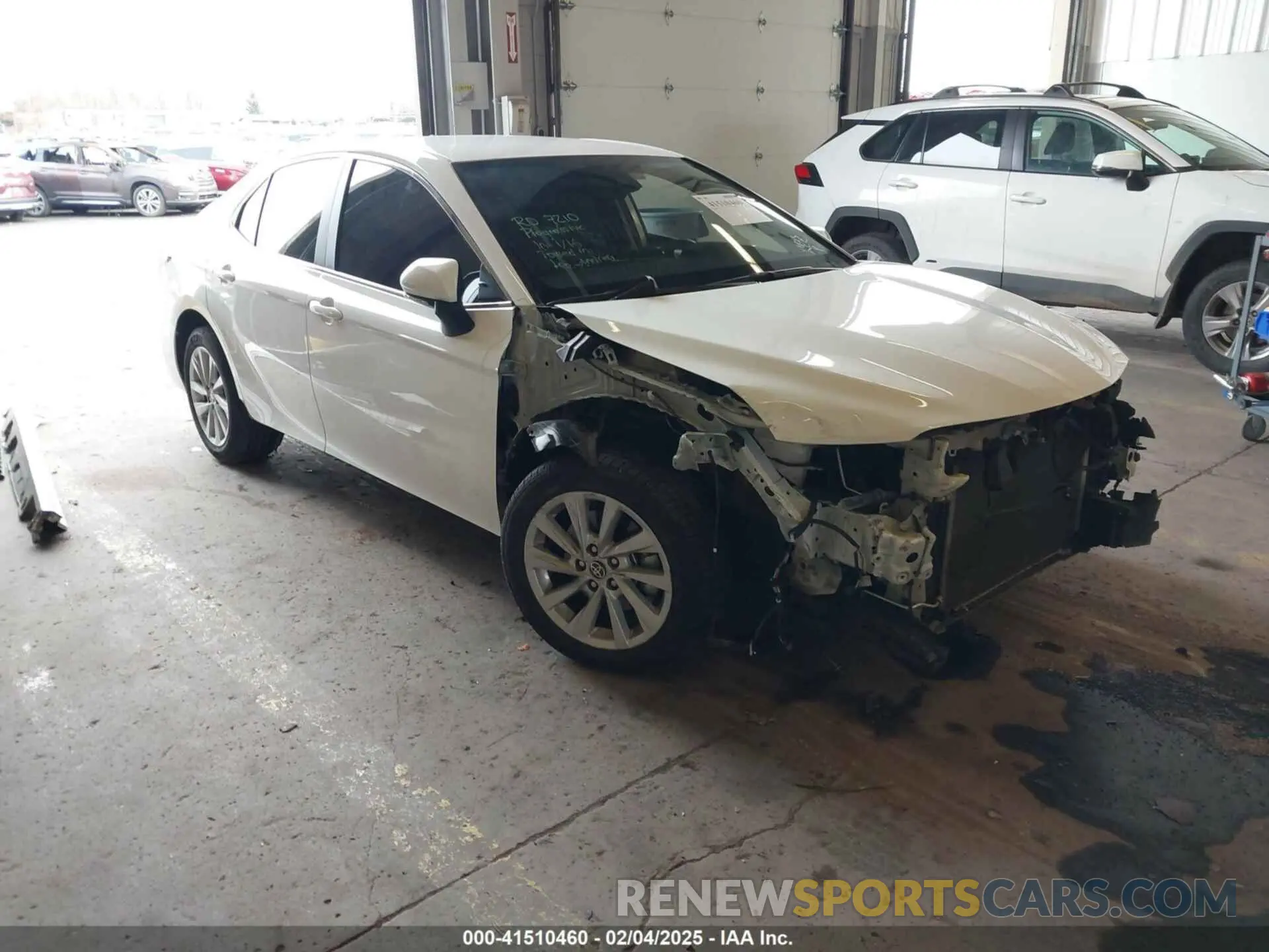 1 Photograph of a damaged car 4T1C11BK1NU054269 TOYOTA CAMRY 2022