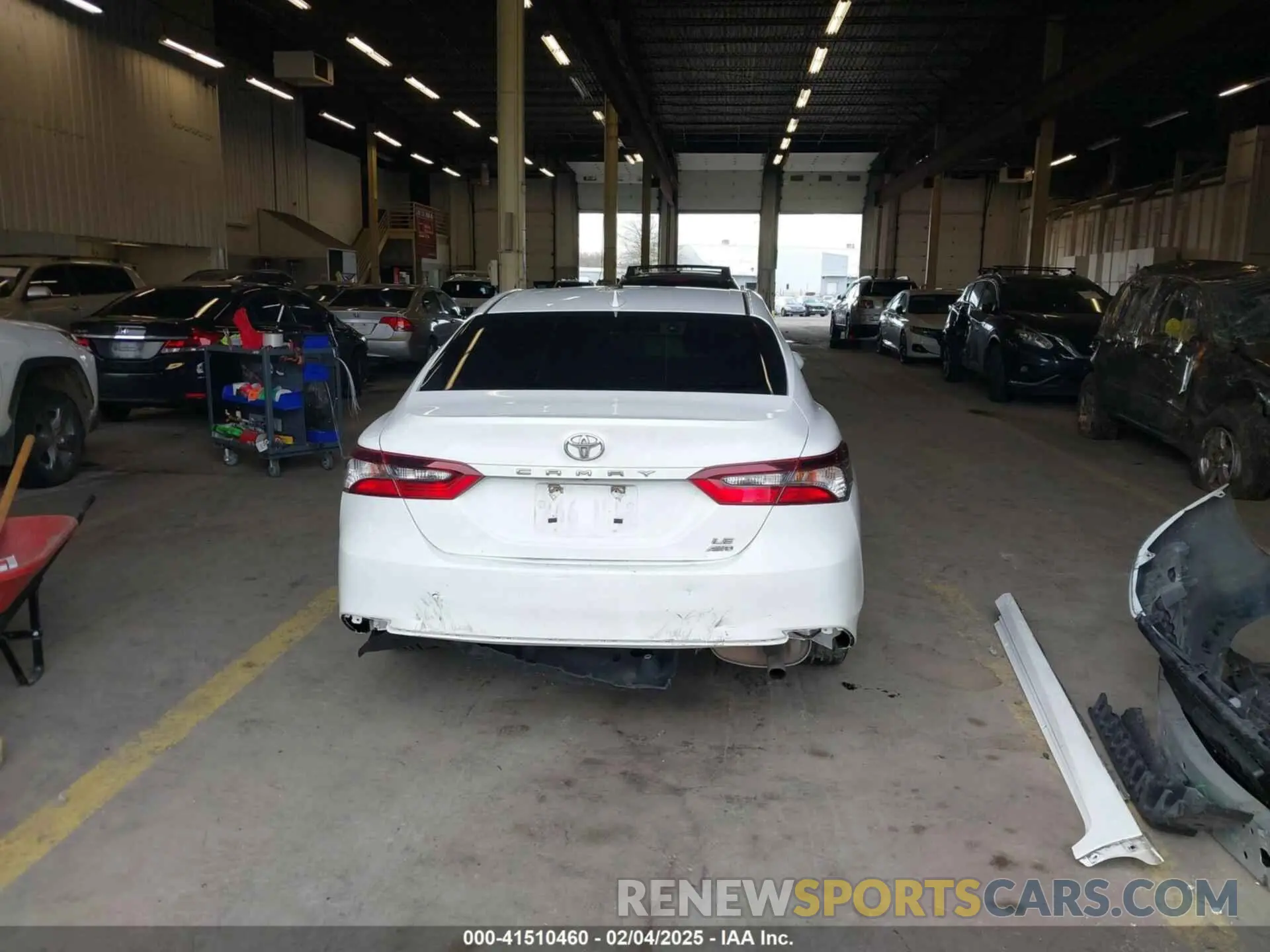 17 Photograph of a damaged car 4T1C11BK1NU054269 TOYOTA CAMRY 2022