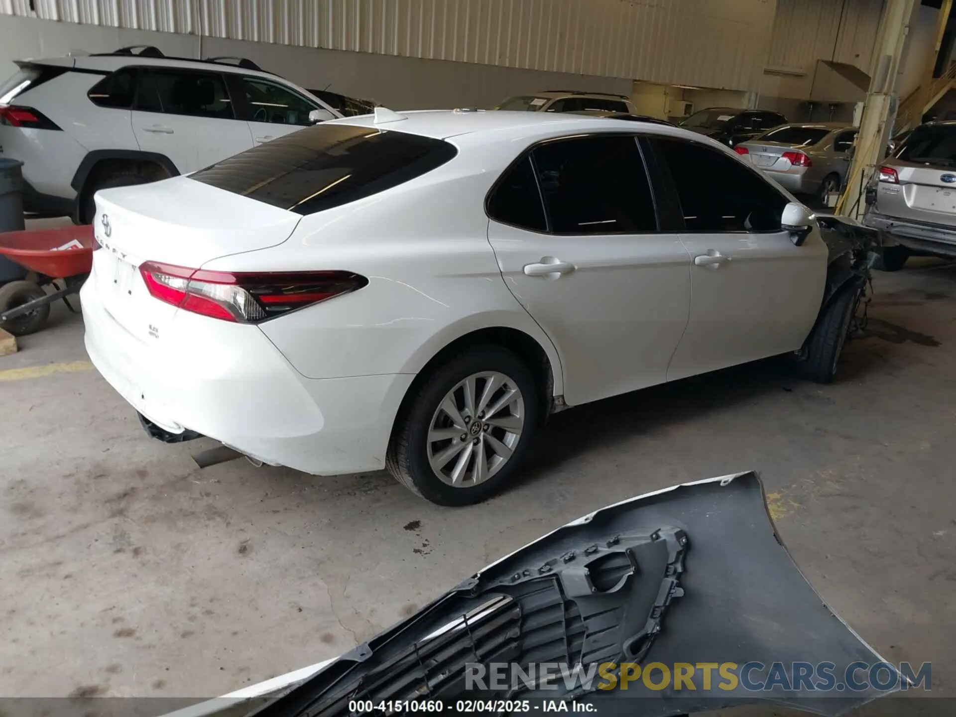 4 Photograph of a damaged car 4T1C11BK1NU054269 TOYOTA CAMRY 2022