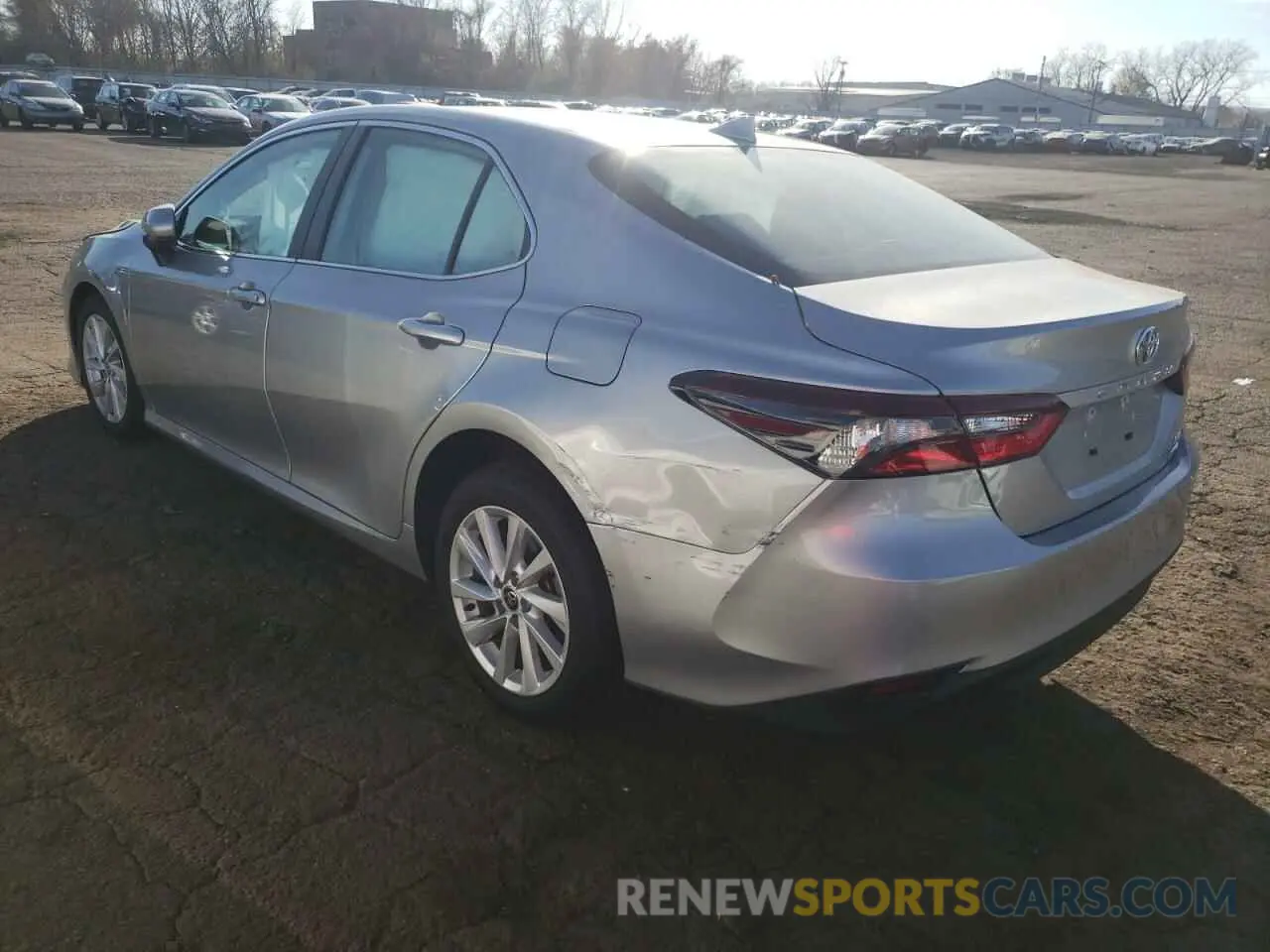 2 Photograph of a damaged car 4T1C11BK2NU070111 TOYOTA CAMRY 2022