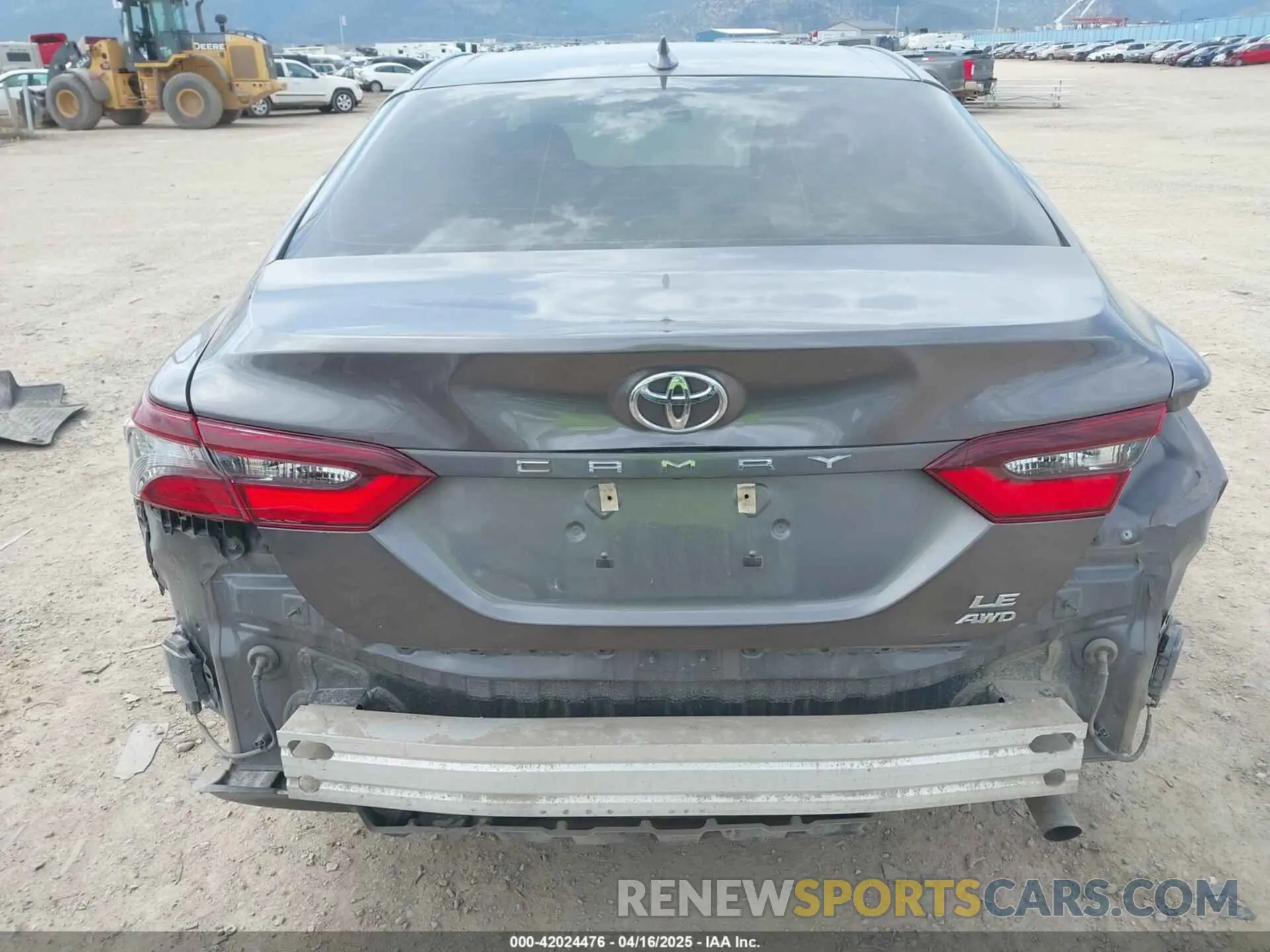 17 Photograph of a damaged car 4T1C11BK3NU052359 TOYOTA CAMRY 2022