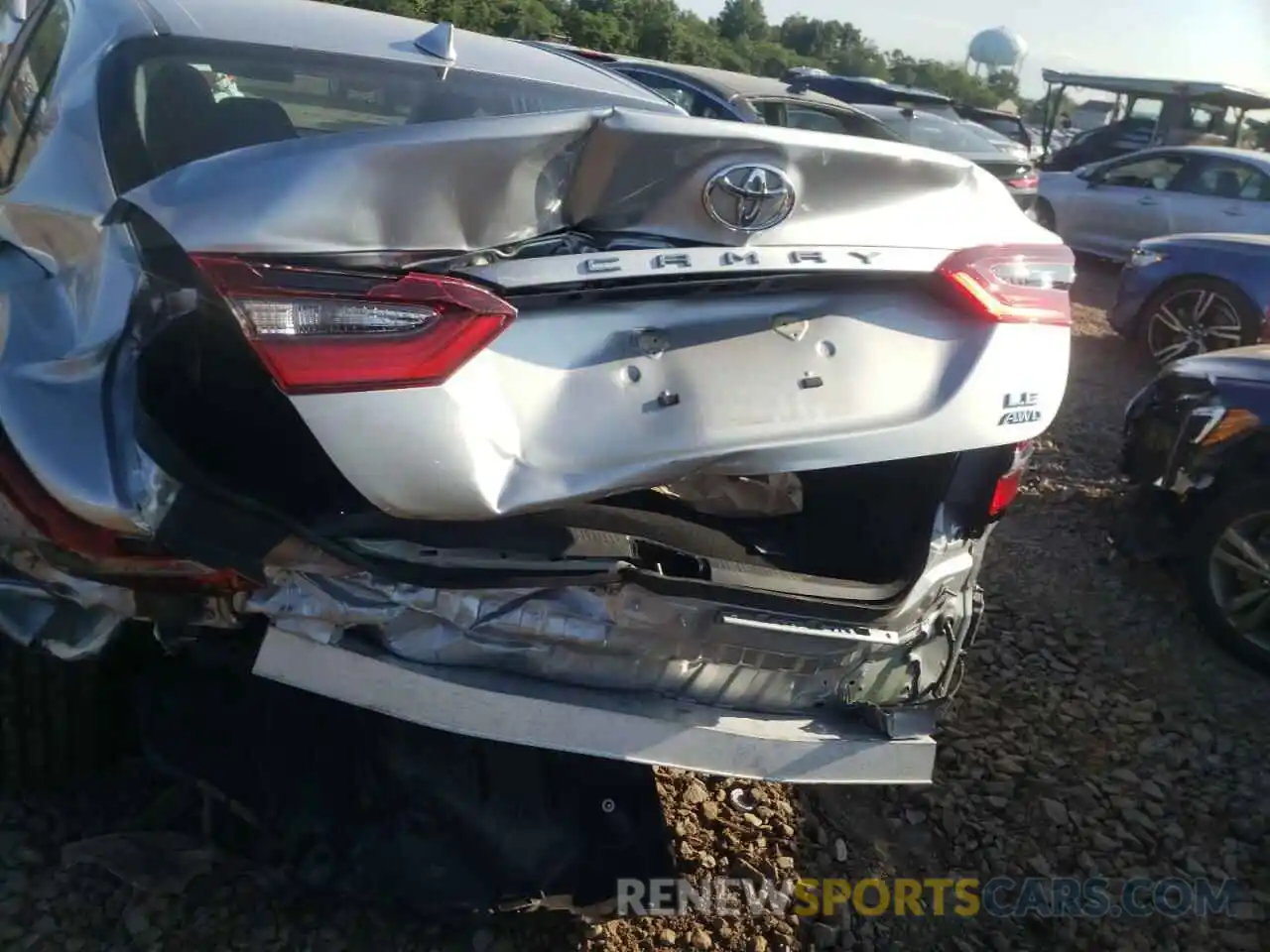 9 Photograph of a damaged car 4T1C11BK4NU053357 TOYOTA CAMRY 2022