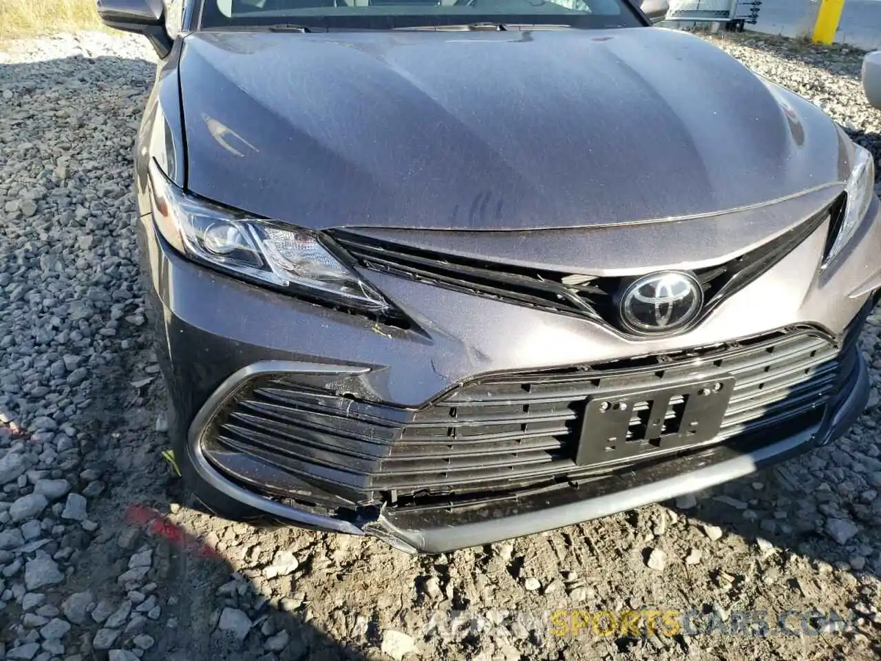 9 Photograph of a damaged car 4T1C11BK5NU058647 TOYOTA CAMRY 2022