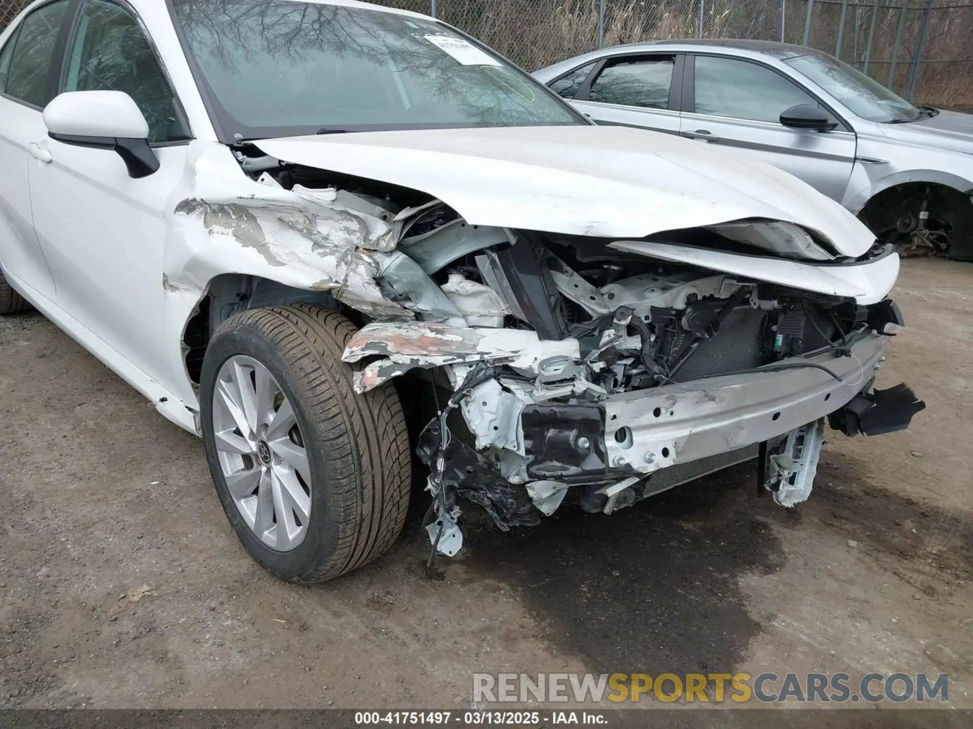6 Photograph of a damaged car 4T1C11BK6NU055059 TOYOTA CAMRY 2022