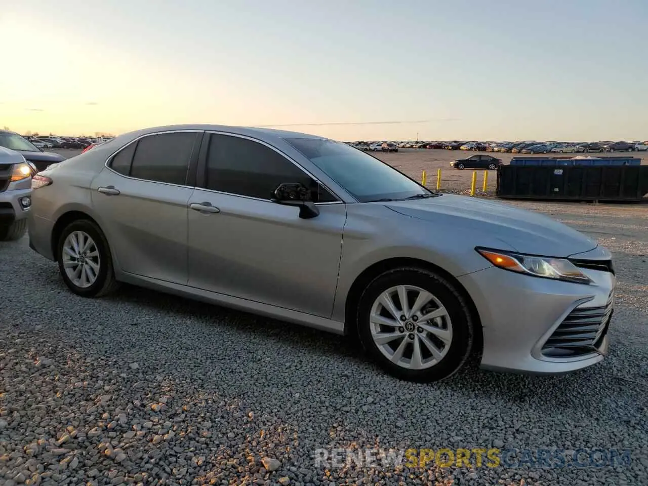 4 Photograph of a damaged car 4T1C11BK6NU058608 TOYOTA CAMRY 2022