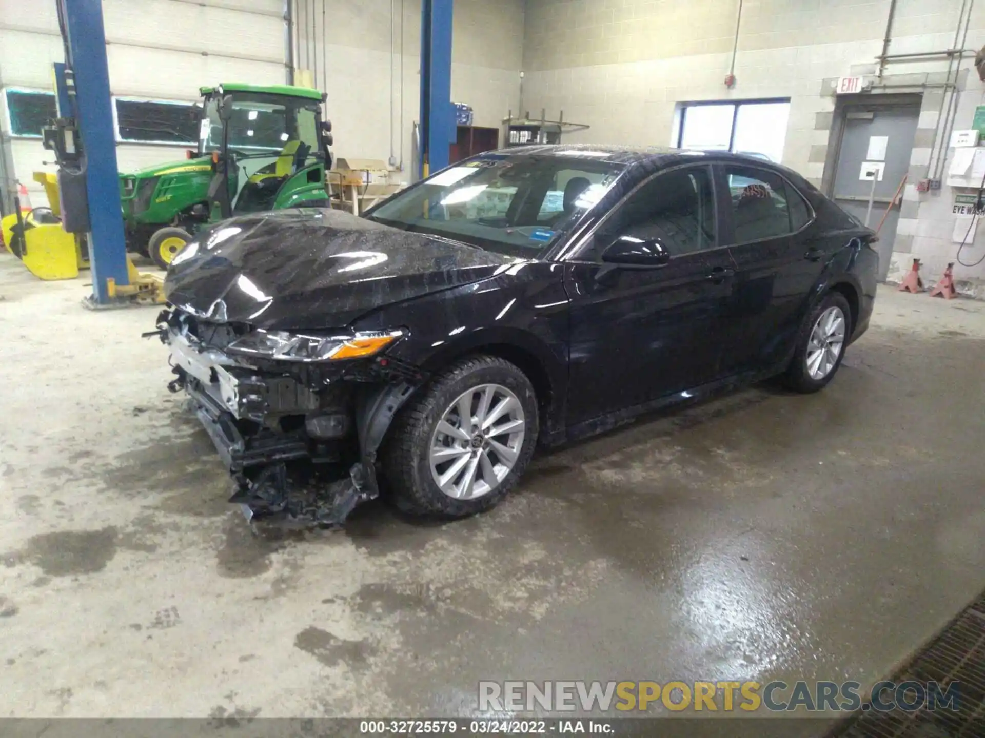 2 Photograph of a damaged car 4T1C11BK7NU052462 TOYOTA CAMRY 2022