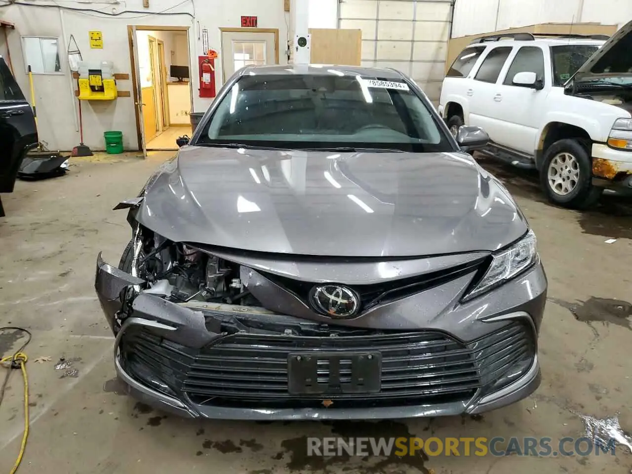 5 Photograph of a damaged car 4T1C11BK7NU066622 TOYOTA CAMRY 2022
