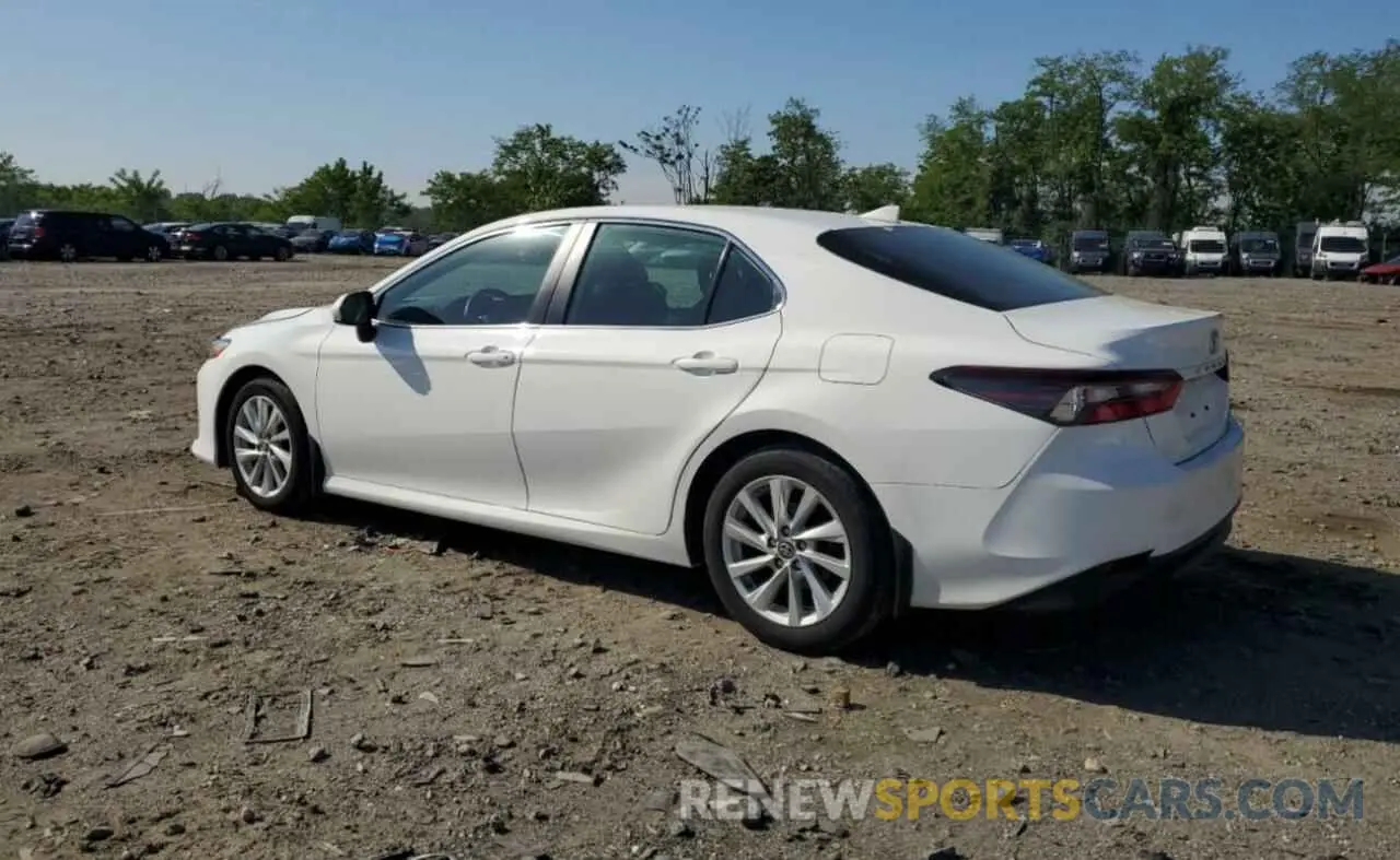 2 Photograph of a damaged car 4T1C11BK7NU070265 TOYOTA CAMRY 2022