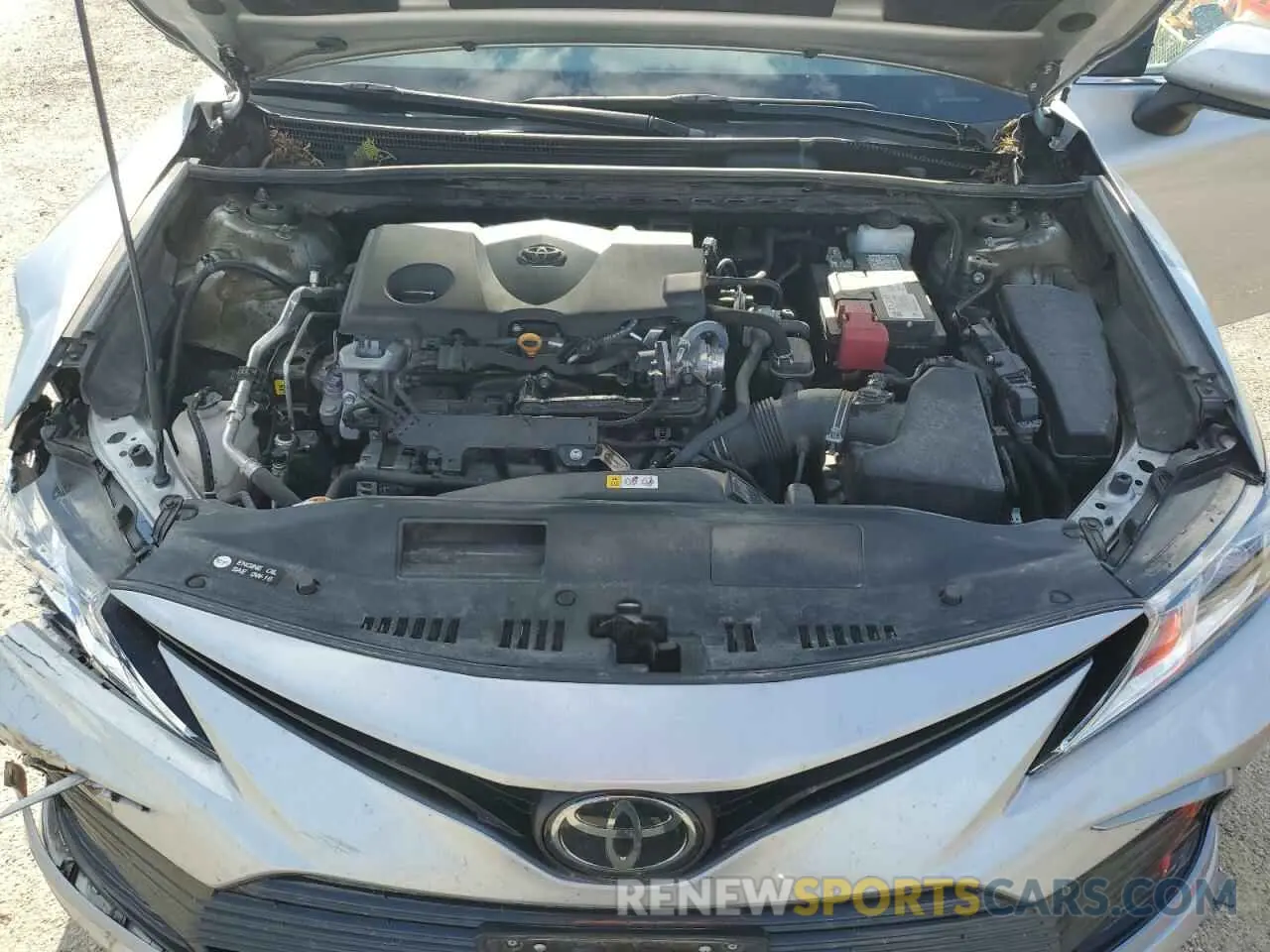 11 Photograph of a damaged car 4T1C11BK8NU070369 TOYOTA CAMRY 2022