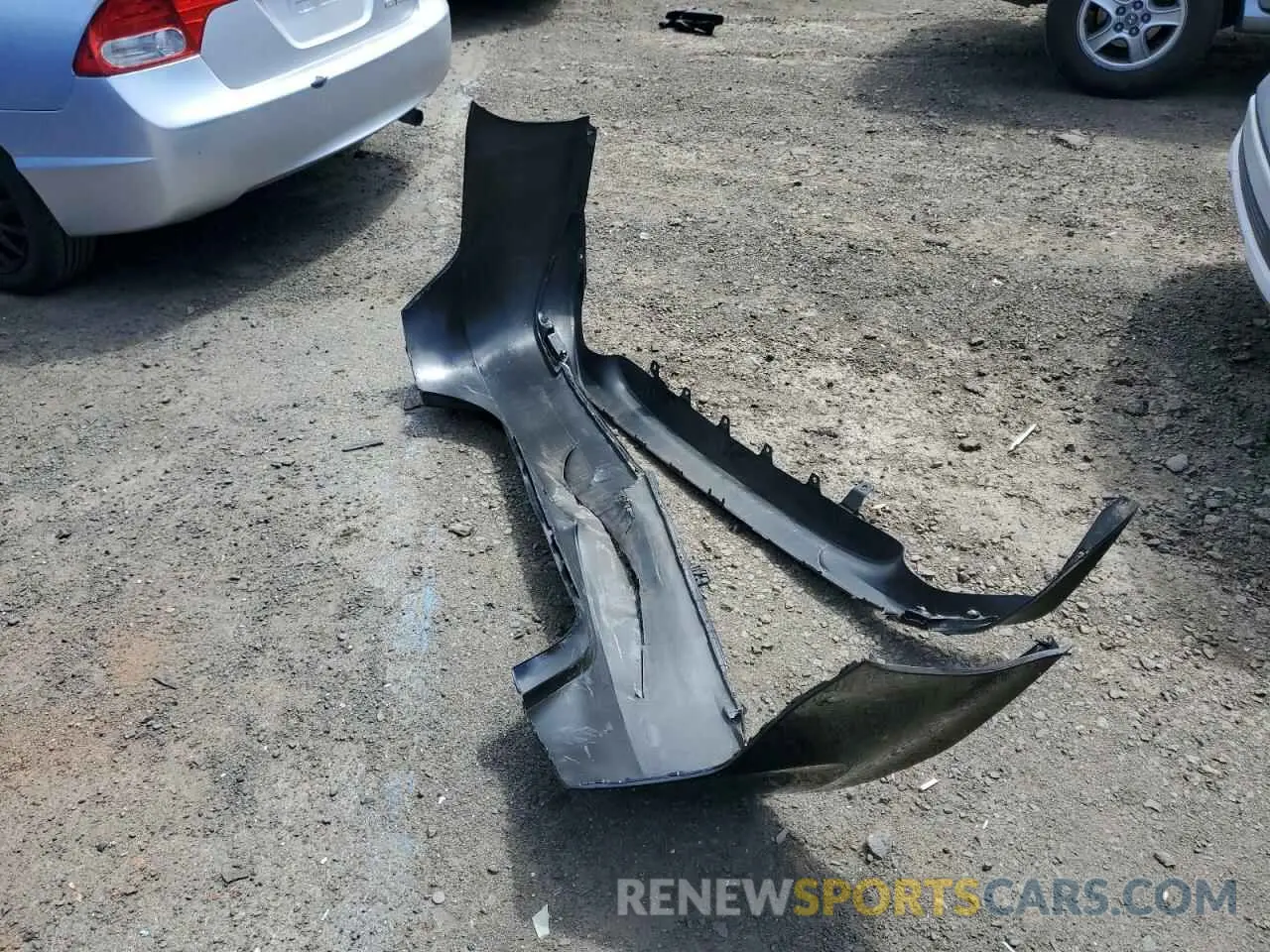 12 Photograph of a damaged car 4T1C11BK8NU072767 TOYOTA CAMRY 2022