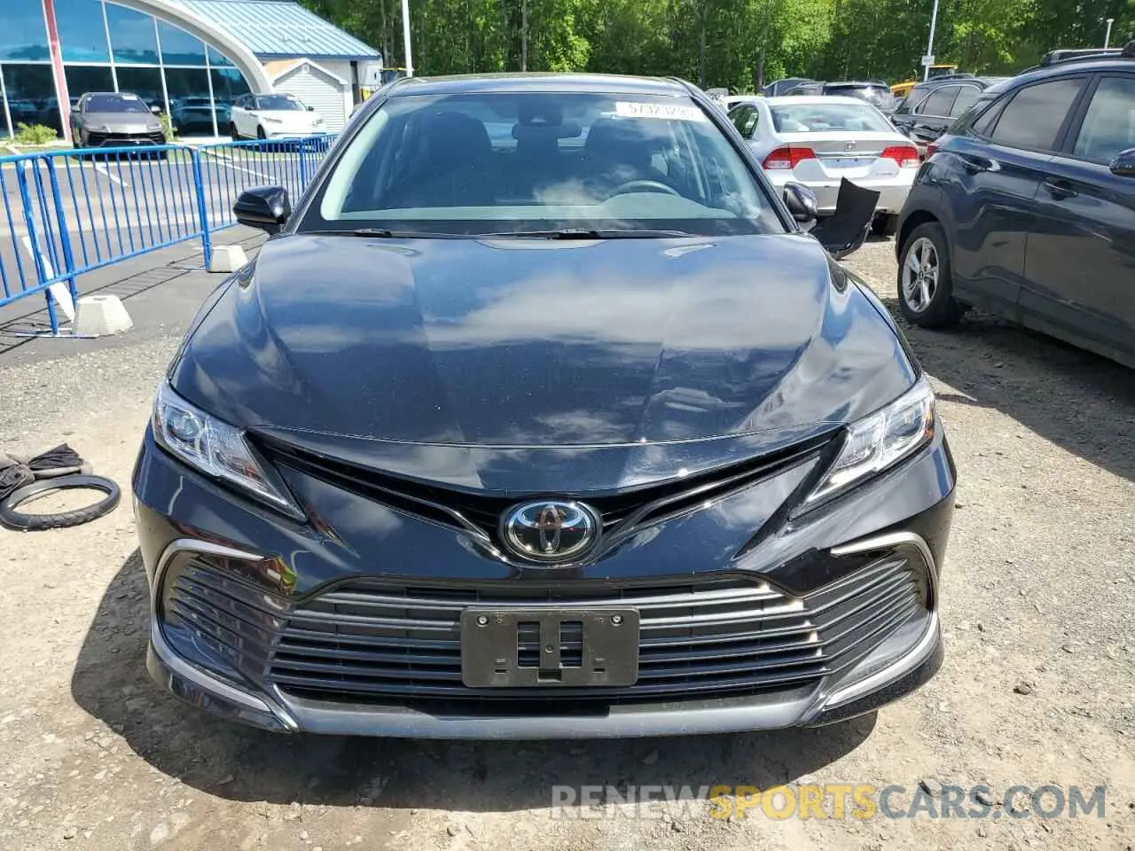 5 Photograph of a damaged car 4T1C11BK8NU072767 TOYOTA CAMRY 2022