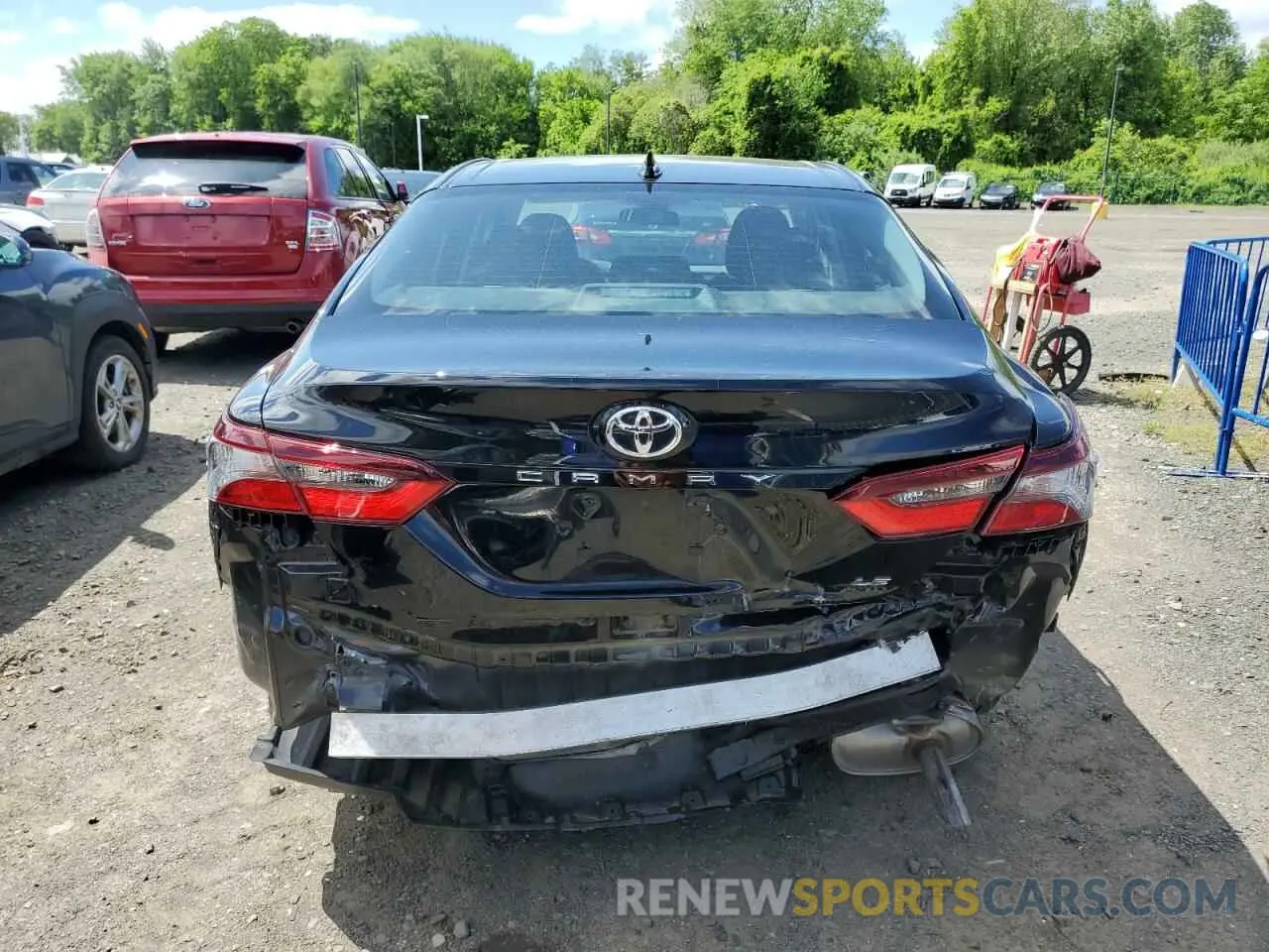 6 Photograph of a damaged car 4T1C11BK8NU072767 TOYOTA CAMRY 2022