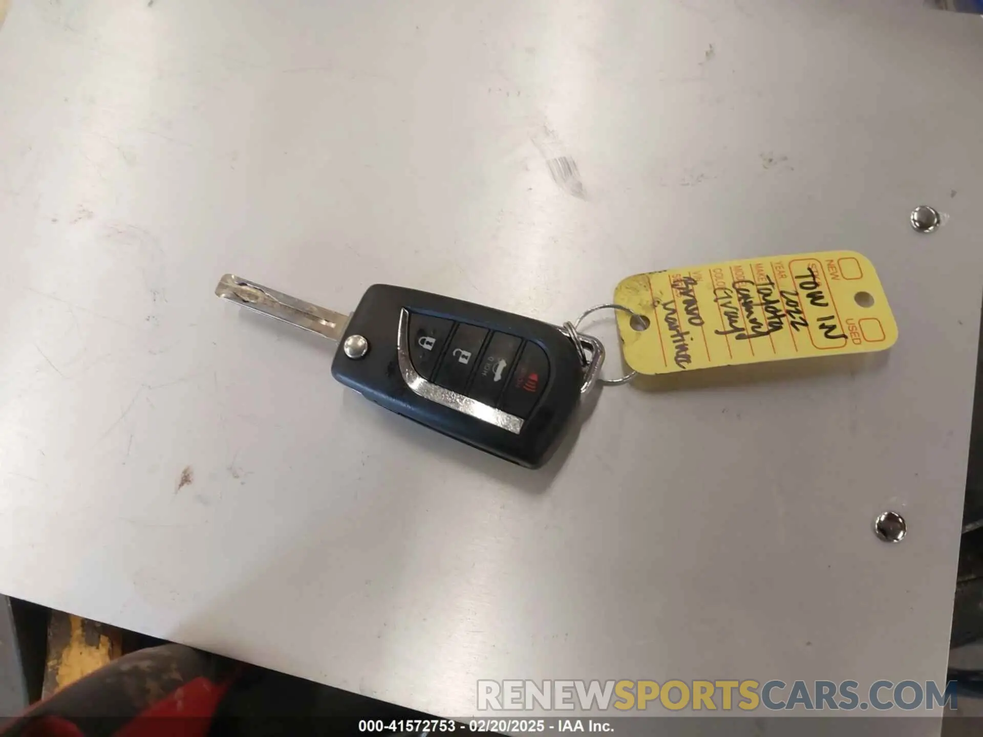 11 Photograph of a damaged car 4T1C11BK9NU051586 TOYOTA CAMRY 2022