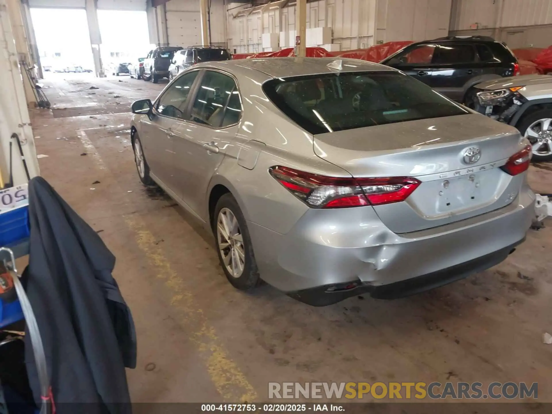 3 Photograph of a damaged car 4T1C11BK9NU051586 TOYOTA CAMRY 2022