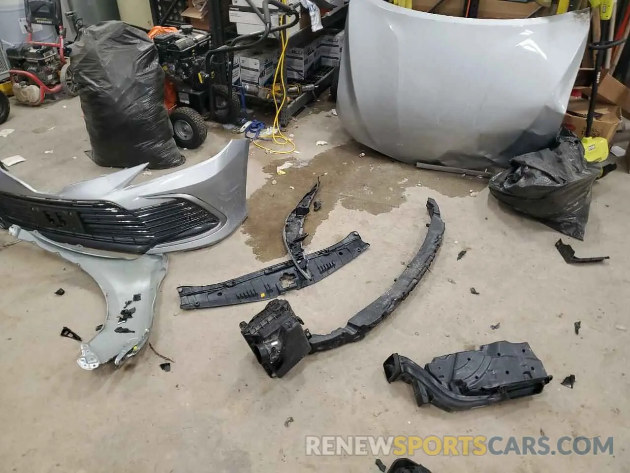 12 Photograph of a damaged car 4T1C11BK9NU063107 TOYOTA CAMRY 2022