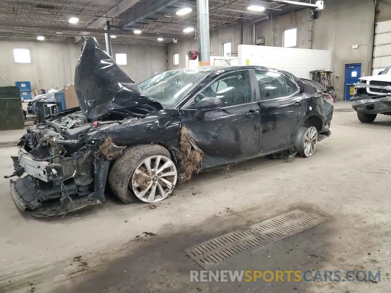 1 Photograph of a damaged car 4T1C11BKXNU062290 TOYOTA CAMRY 2022