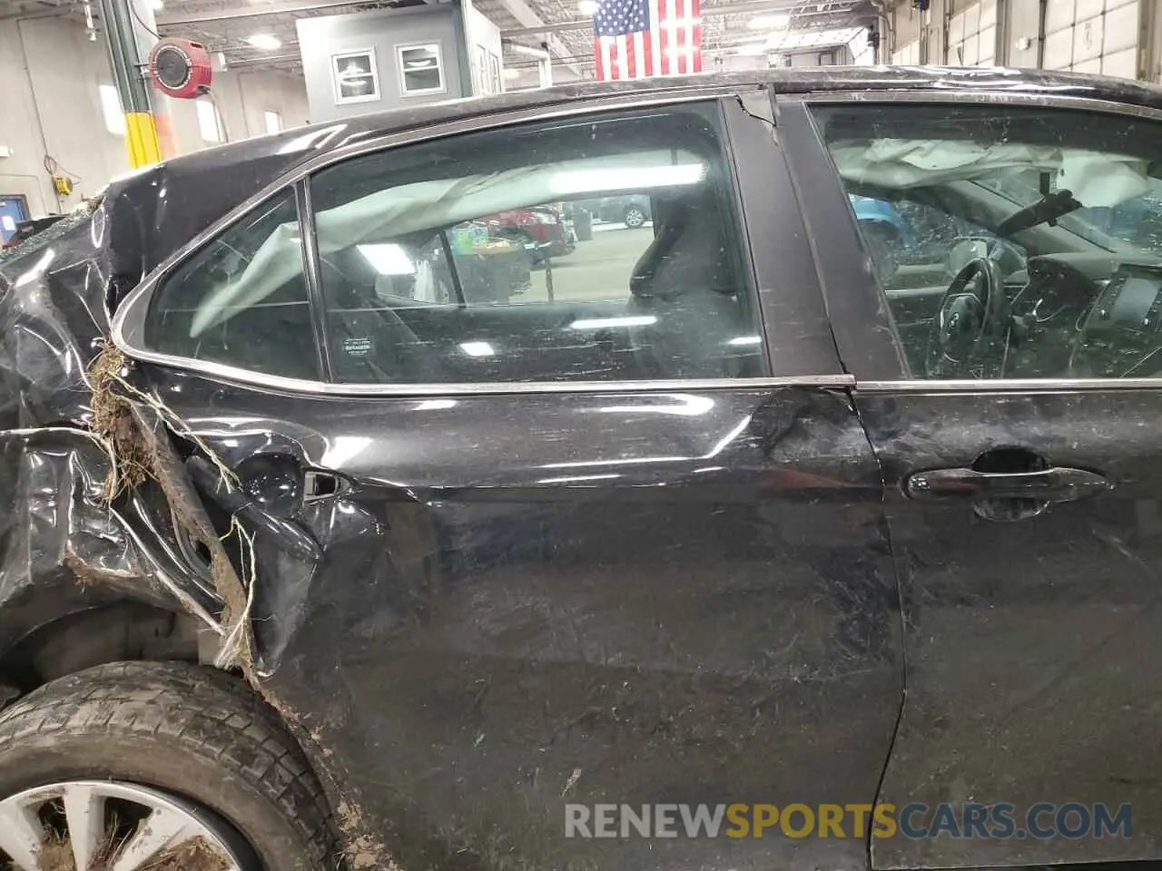 10 Photograph of a damaged car 4T1C11BKXNU062290 TOYOTA CAMRY 2022
