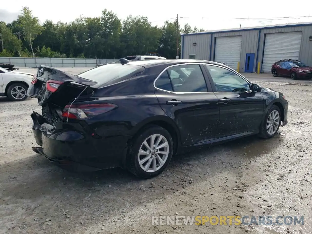 3 Photograph of a damaged car 4T1C11BKXNU069739 TOYOTA CAMRY 2022