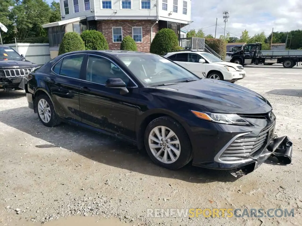 4 Photograph of a damaged car 4T1C11BKXNU069739 TOYOTA CAMRY 2022