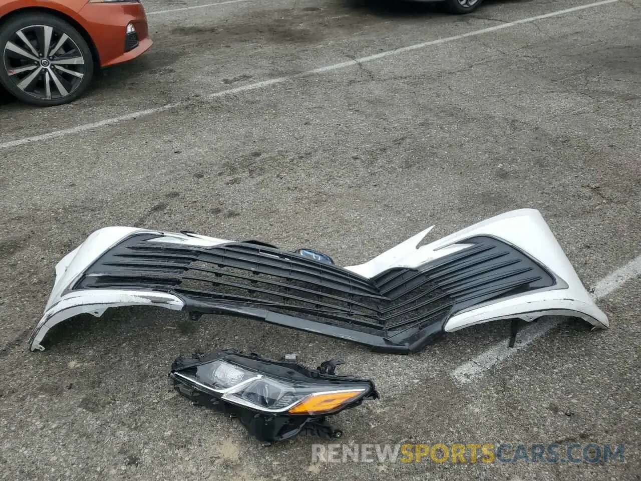 12 Photograph of a damaged car 4T1C31AK0NU576760 TOYOTA CAMRY 2022