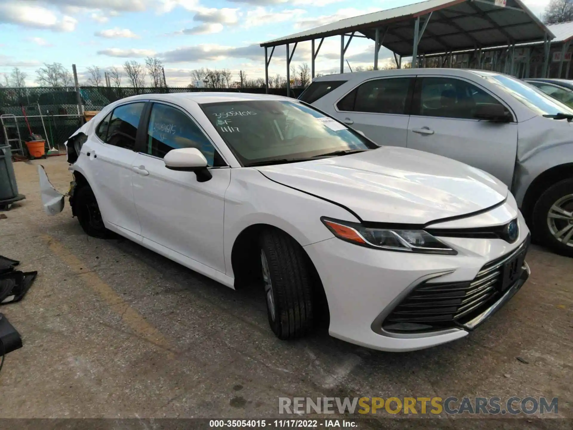 1 Photograph of a damaged car 4T1C31AK1NU576511 TOYOTA CAMRY 2022